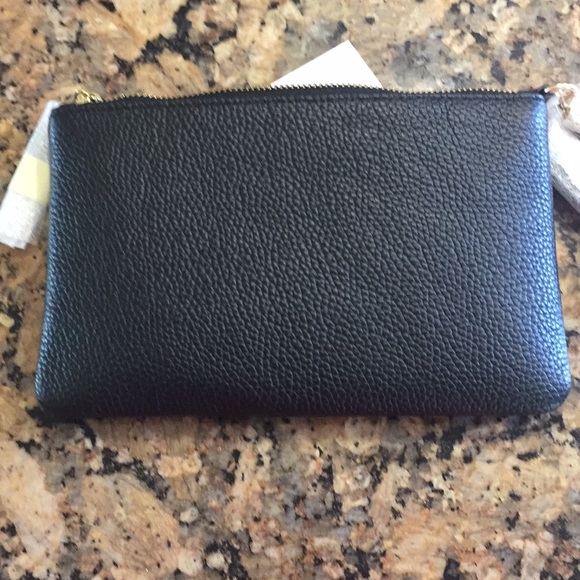 Coach 🌺 Wristlet - Picture 4 of 7